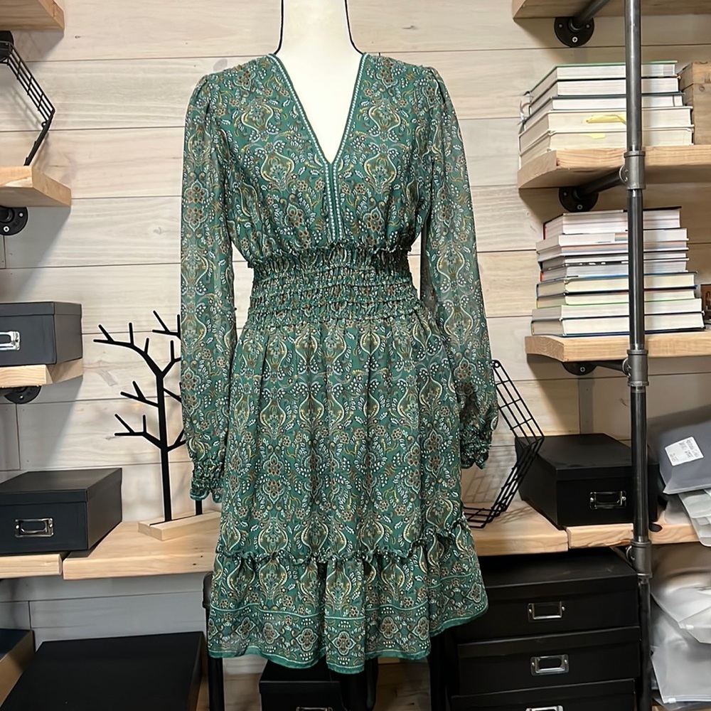 Women’s dress